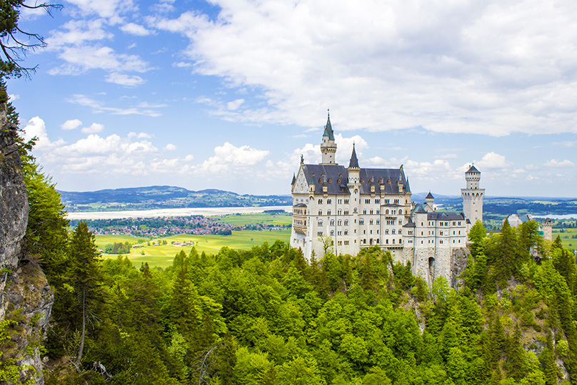 Il celebre castello di Neuschwanstein in Baviera